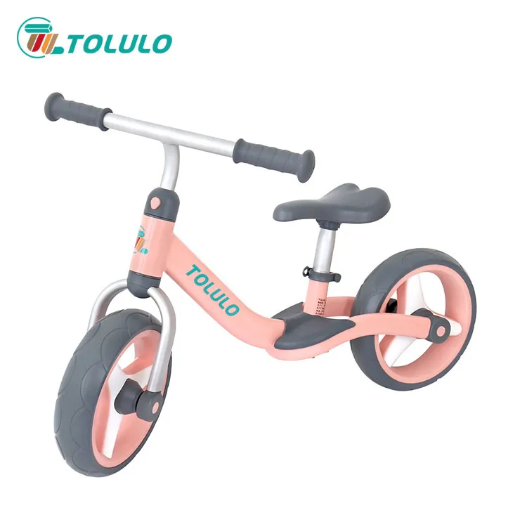 Môže 2 -ročná rovnovážna bicykel?